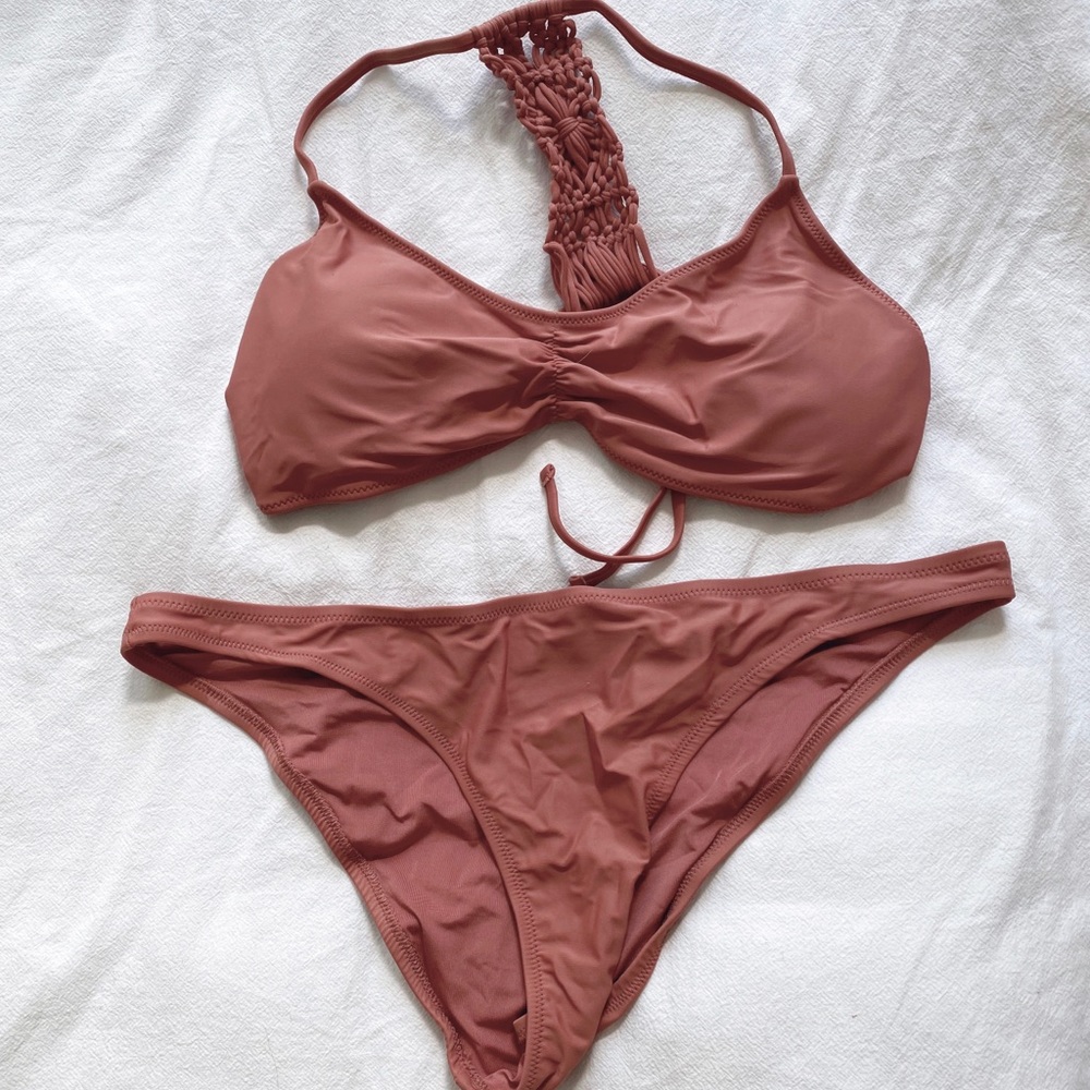 NWT Aerie Swim - Aerie Blush Bikini Set with Crochet Back - Women’s Size L 💕